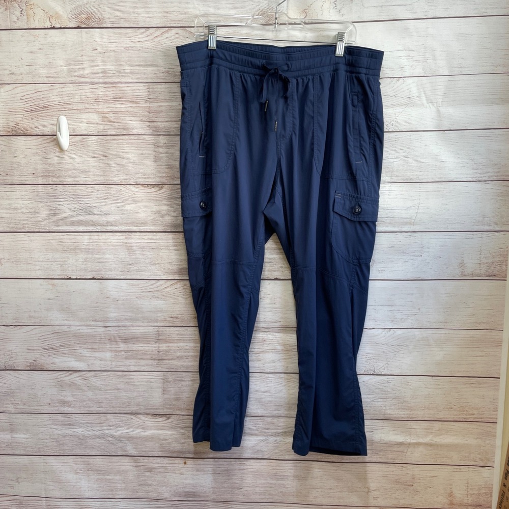 L.L. BEAN VISTA CAMP PANTS IN NAVY‎ BLUE